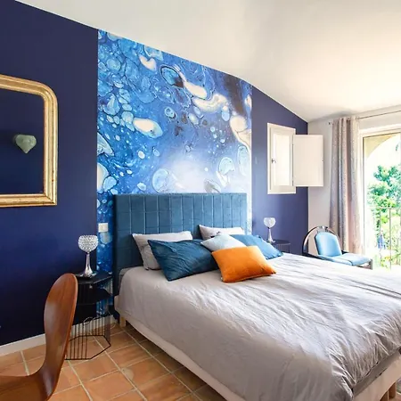 Le Domaine Des Muriers - Charme, Chic, Calme En Provence Cote D'azur Frühstückspension Plascassier